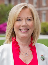 Pennsylvania Hospital CEO Theresa Larivee
